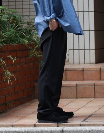 イージーテーパードトラウザー