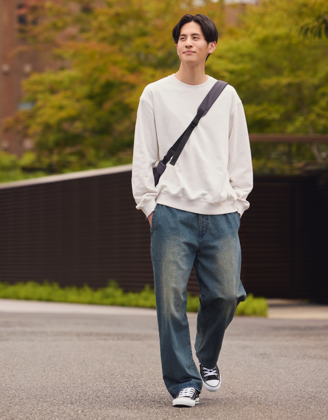 イージーバギーパンツ