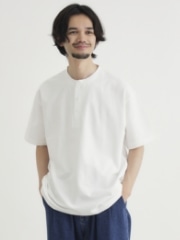 ヘンリーネックTシャツ