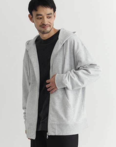 ジップパーカー