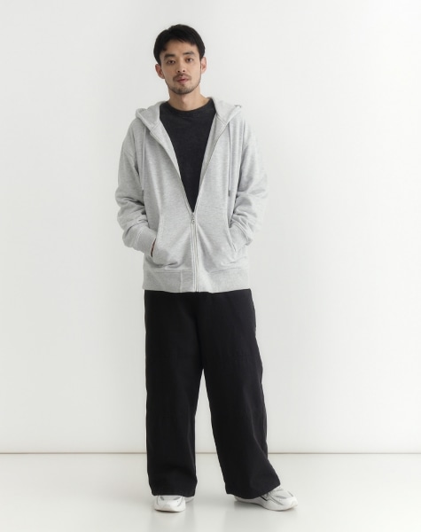 ジップパーカー