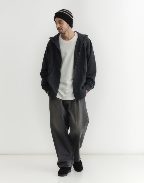 ジップパーカー