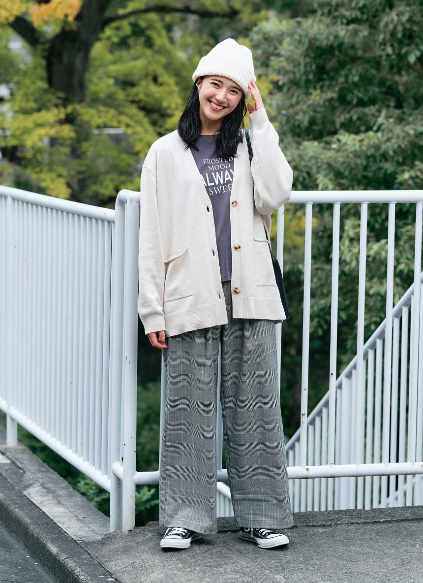 「やわラク」Vネックニットカーディガン